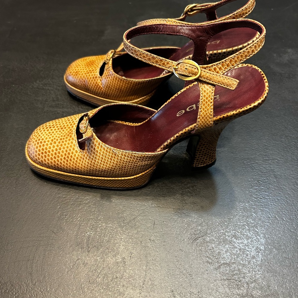 Bebe Brown Textured Women's Heels - Picture 4 of 5